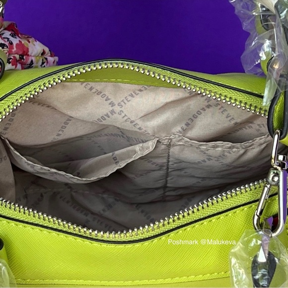 Steve Madden Breese Crossbody Bag color Green Faux Leather New with Tags - Picture 6 of 7